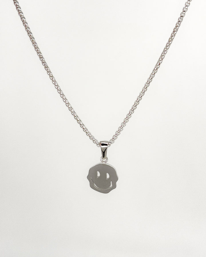 SMILE Necklace Silver